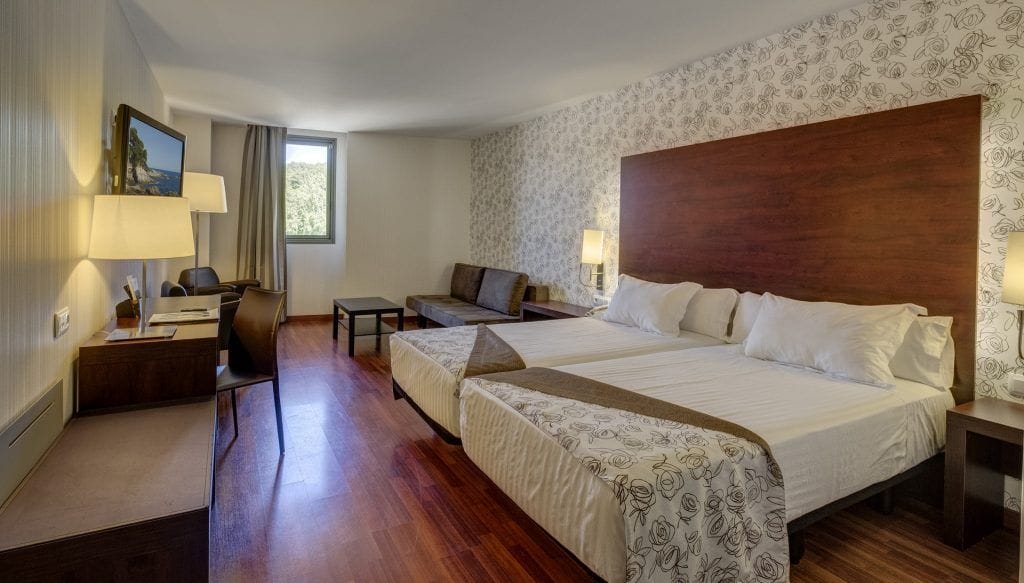 06-room-hotel-gran-ultonia-1024x583